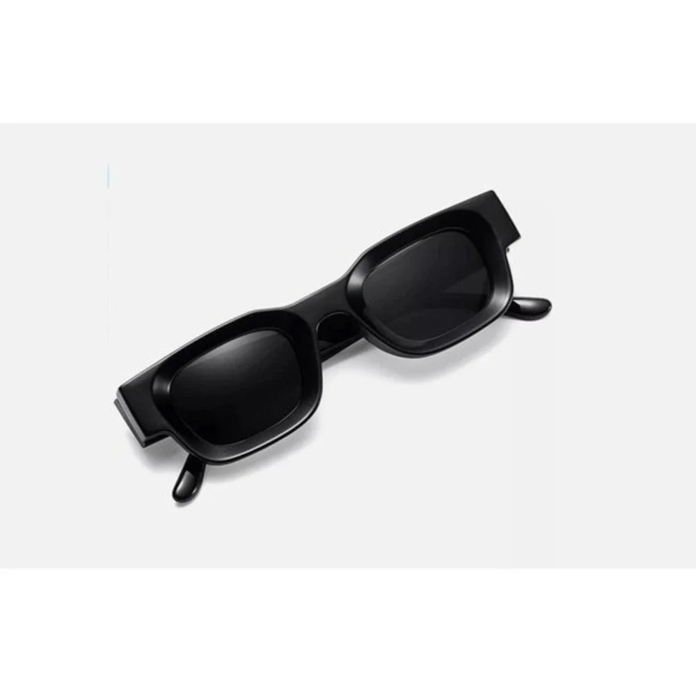 N/A sleek black